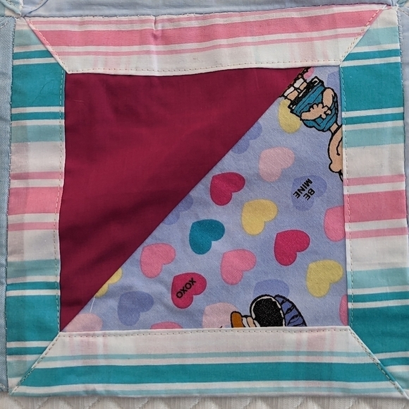 Handmade block baby quilt - Picture 6 of 7